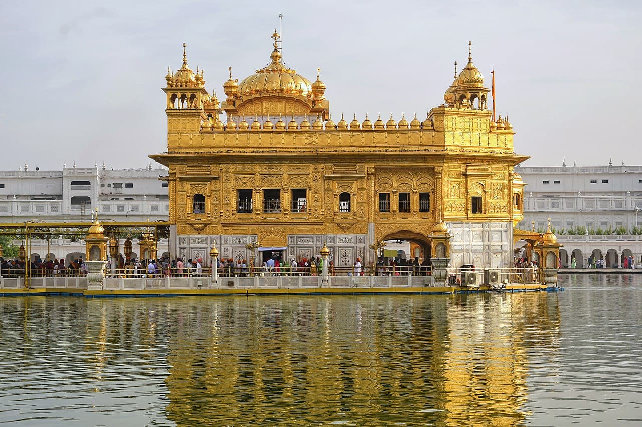 Sri Harmandir Sahib (Golden Temple)